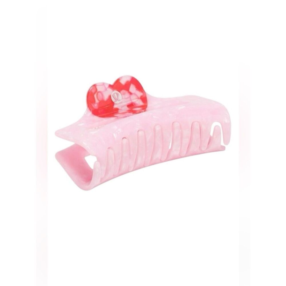 Lululemon Extra Large Claw Hair Clip Heart  Blush Blend/Oxford Red